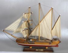 Modell-Schiff