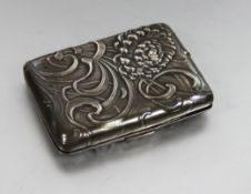 Jugendstil-Etui mit Park Drive-Zigaretten