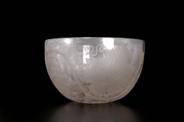 A finely engraved Victorian 'Grape & Vine' glass finger bowl. In the manner of Richardson. 7.5 x 13c
