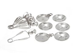 Ensemble de 12 pièces en métal argenté Christofle, comprenant: 6 pinces à escargot et 6 coupelles (2