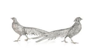 Paire de faisans en métal argenté, XXe s., long. 28,5 cm