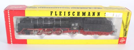 FLEISCHMANN Dampflokomotive BR 01