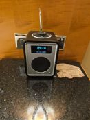 Ruark Audio R1 MK3 – Digital Radio with Integrated Speaker A compact digital radio and speaker