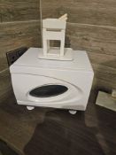 Esthetix towel warmer, mini white 7.5L TL20 Countertop Spa Sterilizer towel warmer with white casing