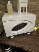Esthetix towel warmer, mini white 7.5L TL20 Countertop Spa Sterilizer towel warmer with white casing