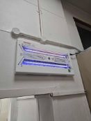 Insectocutor Chameleon UV insect killer with bright blue ultraviolet light [Loc Kitchen]