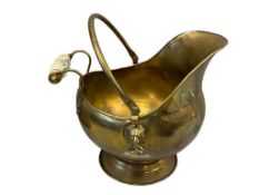 EARLY 1900'S BRASS LION MOTIF COAL SCUTTLE BUCKET
