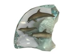 RENOWN MARINE WILDLIFE ARTIST ROBERT WYLAND WILDLIFE DOLPHIN SCULPTURE IN LUCITE