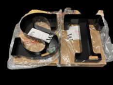 PAIR OF NEW IN BOX MODERN HOME DECOR WILL'S DESIGNER 