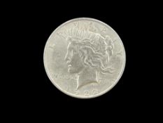 1922-D U.S. PEACE SILVER DOLLAR AU