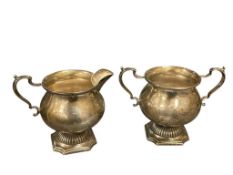 VINTAGE HUNT SILVER CO. STERLING SILVER CREAMER AND SUGAR BOWL CIRCE 1930-1940