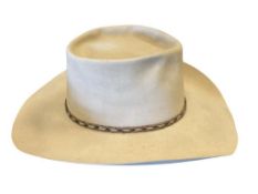 RESISTOL DIAMOND HORSESHOE FELT WESTERN HAT SOLF BY D BAR M WESTERN STORE RENO. NV SIZE 7 1/8