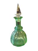 EARLY AMERICAN HEISEY HAND BLOWN ART GLASS MOONGLEAM GREEN GLASS DECANTER WITH CLEAR PRISM STOPPER