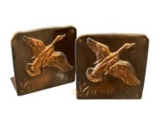 VINTAGE PAIR OF COPPER MALLARD DUCK BOOKENDD WITH DETAILED MARSH BACKGROUND