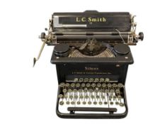 L.C. SMITH CORONA NO. 12 SILENT PORTABLE TYPEWRITER EARLY 20TH CENTURY