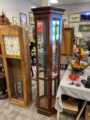 CHERRY FINISH TRAPAZOID SHAPED LIGHTED DISPLAY CABINET / CURIO
