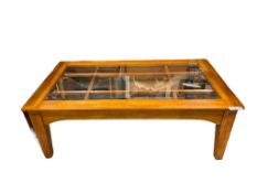 ELEGANT LIGHT STAINED WOOD AND BEVELED GLASS RECTANGULAR COFFEE TABLE