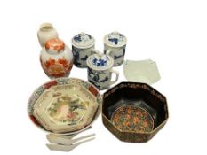 COLLECTION OF ORIENTAL COLLECTIBLE CERAMICS INCLUDING TEA CUPS, GINGER JARS, SOUP SPOONS, ETC