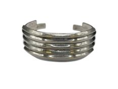VINTAGE UNMARKED STERLING SILVER RIBBED CUFF BRACELET