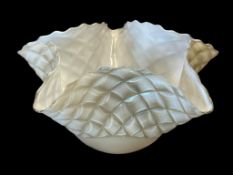 LAVORAZIONF ART MURANO ART GLASS QUILTED PINCHED RIM BOWL, MADE IN ITALY