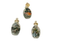 VINTAGE MINIATURE CHINESE REVERSE PAINTED GLASS SNUFF BOTTLES WITH ANIMAL SCENES