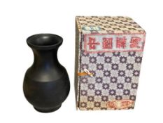 SHAANXI WEINAN QINBAO CERAMICS CHINESE EXPORT BLACK POTTERY TULIP VASE