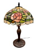 TIFFANY STYLE SLAG GLASS TABLE LAMP WITH PINK FLOWER DESIGN