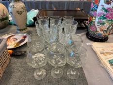 VINTAGE LIBBEY STARBURST AND CHIVALRY WINE GLASSES