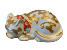 20TH CENTURY JAPANESE KATANI SLEEPING CAT FIGURE