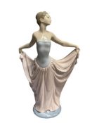 LLADRO FINE PORCELAIN FIGURE, DANCER # 5050 ISSUED IN 1979 DESIGNNED BY VICENTE MARETINEZ