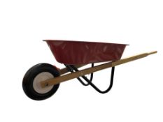 RADIO FLYER METAL TOY WHEELBARROW