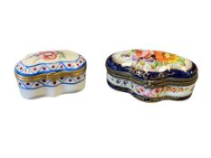 20TH CENTURY PORCELAIN HINGED PILL BOXES, ONE IS LIMOGES