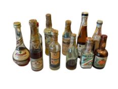VINTAGE COLLECTIBLE 1/10 PINT MEXICO LIQUOR BOTTLES TEQUILA, CACAO, WINE, LIQUER