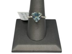 STERLING SILVER TRILLION CUT BLUE TOPAZ FASHION RING