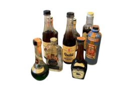 VINTAGE COLLECTIBLE 1/10 PINT AMERICAN LIQUOR BOTTLES HIRHAM WALKER, GUILD, SMIRNOFF, MOGEN DAVID