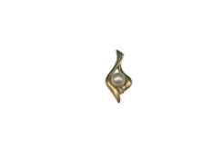 14K YELLOW GOLD PEARL AND DIAMOND PENDANT