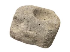 LATE 19TH CENTURY NATIVE AMERICAN LAVA ROCK METATE GRINDING STONE PRIMITIVE TOOL / ARTIFACT