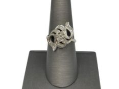 ANTIQUE 14K YELLOW GOLD ART DECO DIAMOND RING FEATURING ROUND BRILLIANT CUT DIAMOND IN CENTER