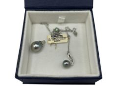 14K WHITE GOLD TAHITIAN GREY PEARL PENDANTS