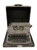 VINTAGE UNIVERSAL UNDERWOOD MECHANICAL TYPE WRITER SERIAL F18835