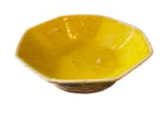 19TH CENTURY CHINESE PORCELAIN YELLOW GLAZE OCTAGONAL FOOTED BOWL