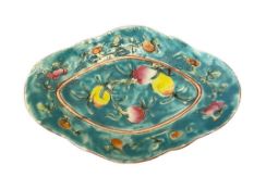ANTIQUE CHINESE HAND PAINTED QING DYNASTY TONGZHI PORCELAIN FRUIT DECORATED PEDESTAL DISH