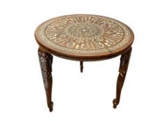 MID-20TH CENTURY ANGLO INDIAN MUGHAL TEAK ROUND ELEPHANT TABLE WITH INTRICATE BONE INLAY