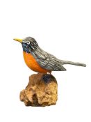 AL MCHENRY HAND CARVED ROBIN BIRD FIGURE / DECOY ON WALNUT BASE NO. 2573