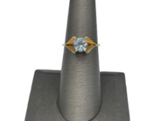 10K YELLOW GOLD ROUND CUT AQUAMARINE RING