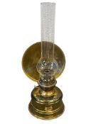 VINTAEG QUEEN ANNE STYLE BRASS REFLECTOR OIL LAMP WITH CLEAR GLASS CHIMNEY