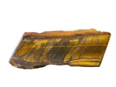 NATURAL AND POLISHED TIGERS EYE GEOLOGICAL SPECIMEN SAMPLE / METAMORPHIC ROCK / CHATOYANT GEMSTONE