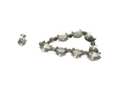 BEAU SIGNED STERLING SILVER FIGURAL CAT LINK BRACELET WITH DANGLE CHARM