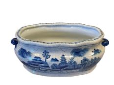 BLUE AND WHITE PORCELAIN CHINOSERIE FOOT BATH WITH LANDSCAPE SCENE