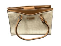 GUESS WOMEN'S KHAKI AND BEIGE 